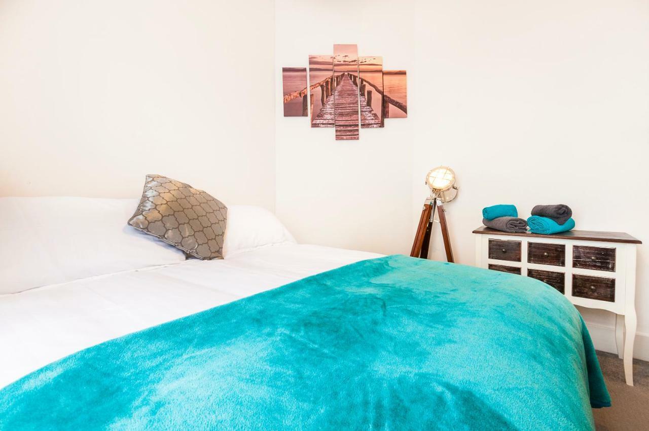 Apartment Beautiful 5 Min Walk Quay *